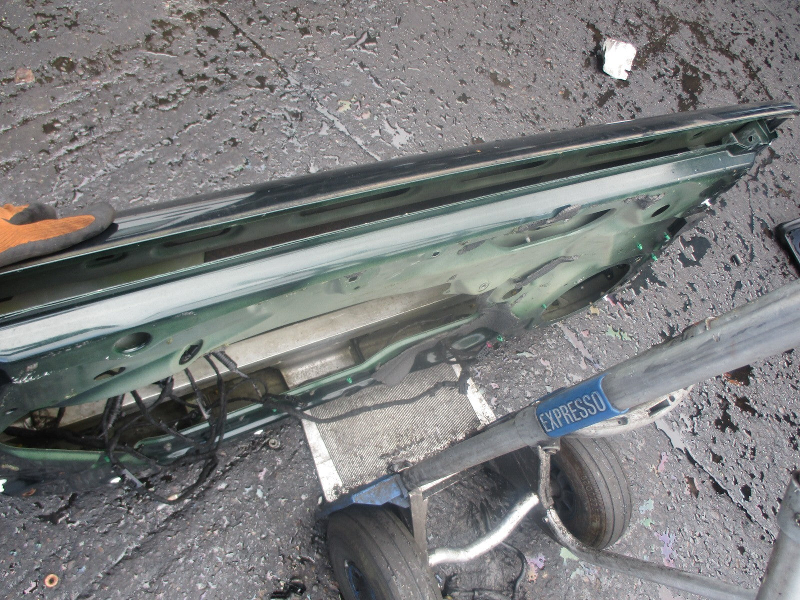 AUDI A4 B6 2002 CONVERTIBLE NS PASSENGER SIDE BARE DOOR GREEN