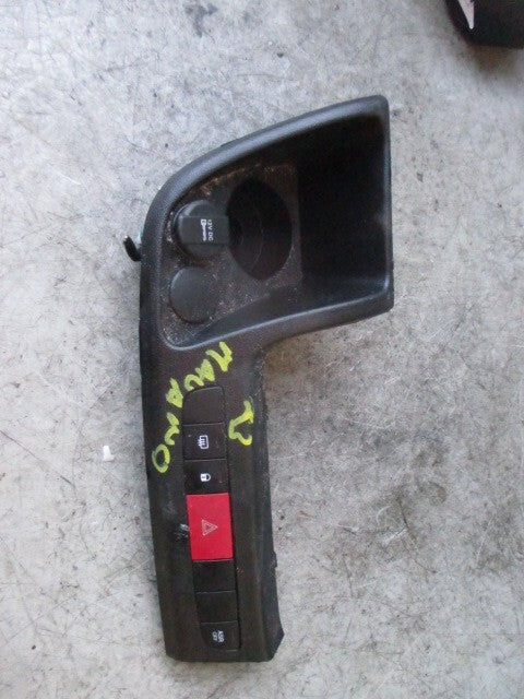 2023 VAUXHALL MOVANO C MK3 HAZARD SWITCH & CUP HOLDER 14404721ZD