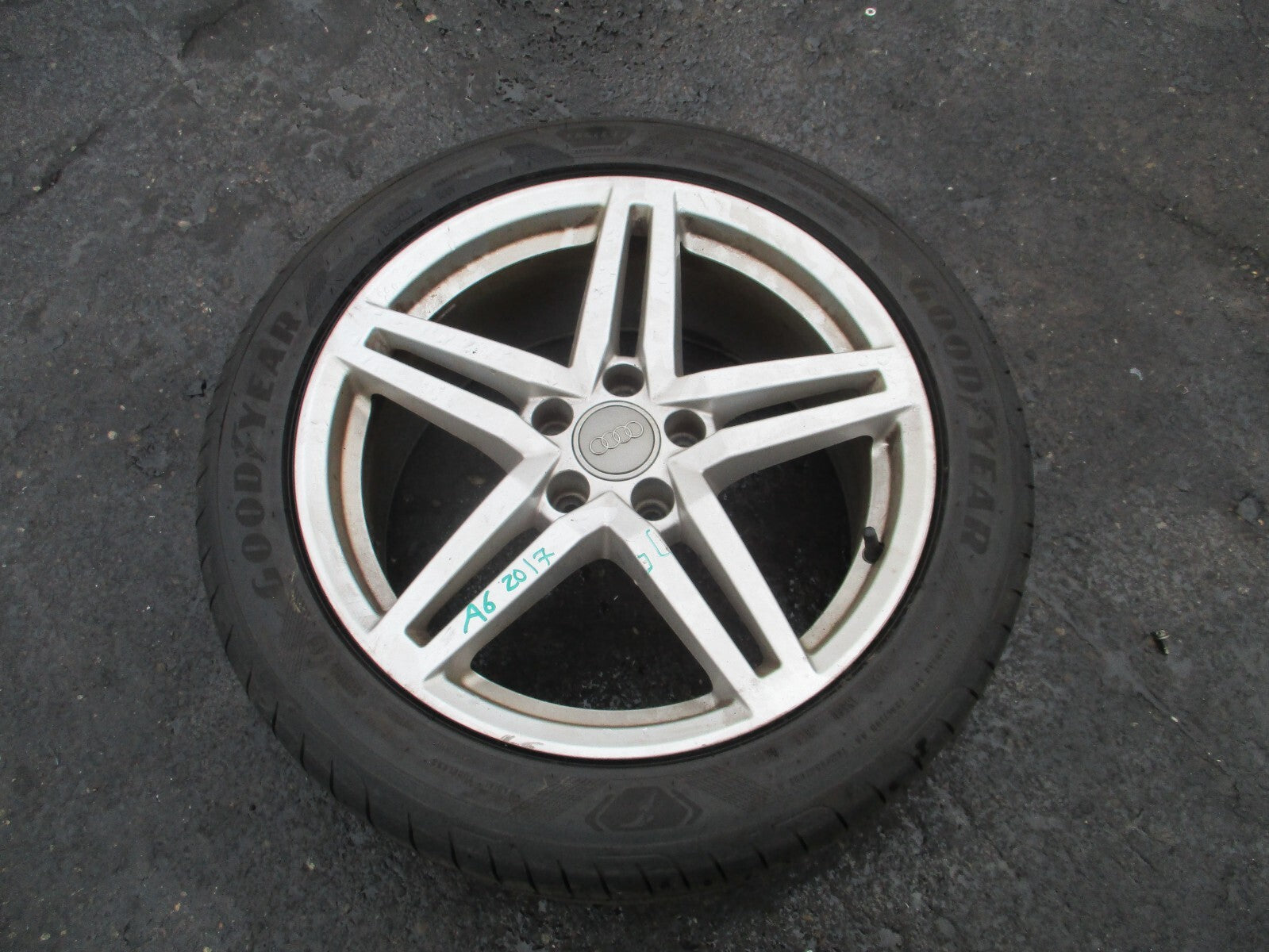 2017 AUDI A6 C7 18 INCH ALLOY WHEEL WITH TYRE 245/45R18 4G0601025CP REF 1