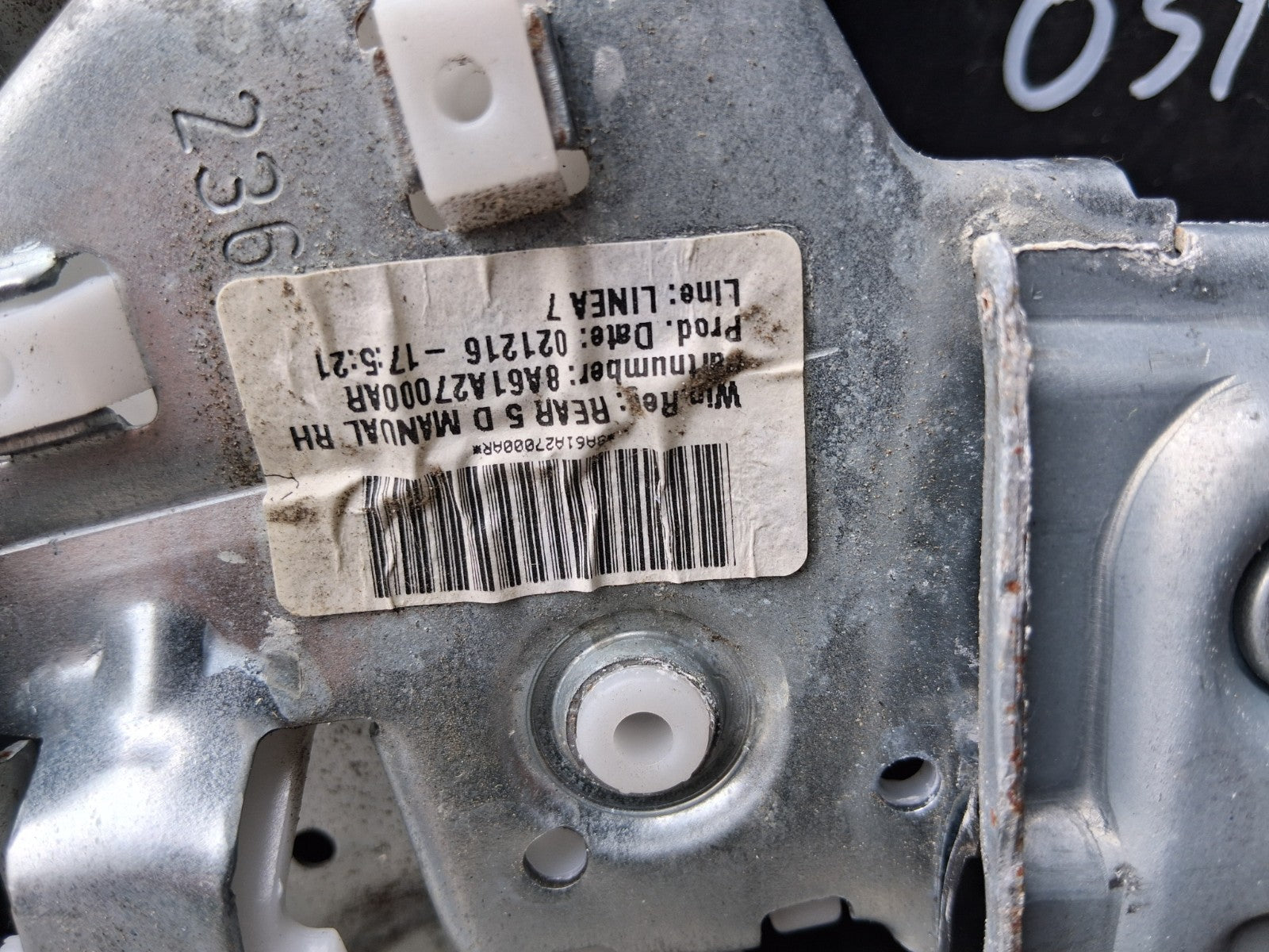 FORD FIESTA MK7 2016 5 DOOR OSR DRIVER SIDE REAR WINDOW REGULATOR 8A61A27000AR