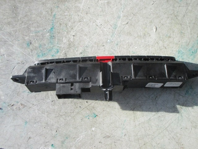 2013 FIAT 500L 1.3 DIESEL HAZARD EMERGENCY SWITCH PACK PANEL 735590808
