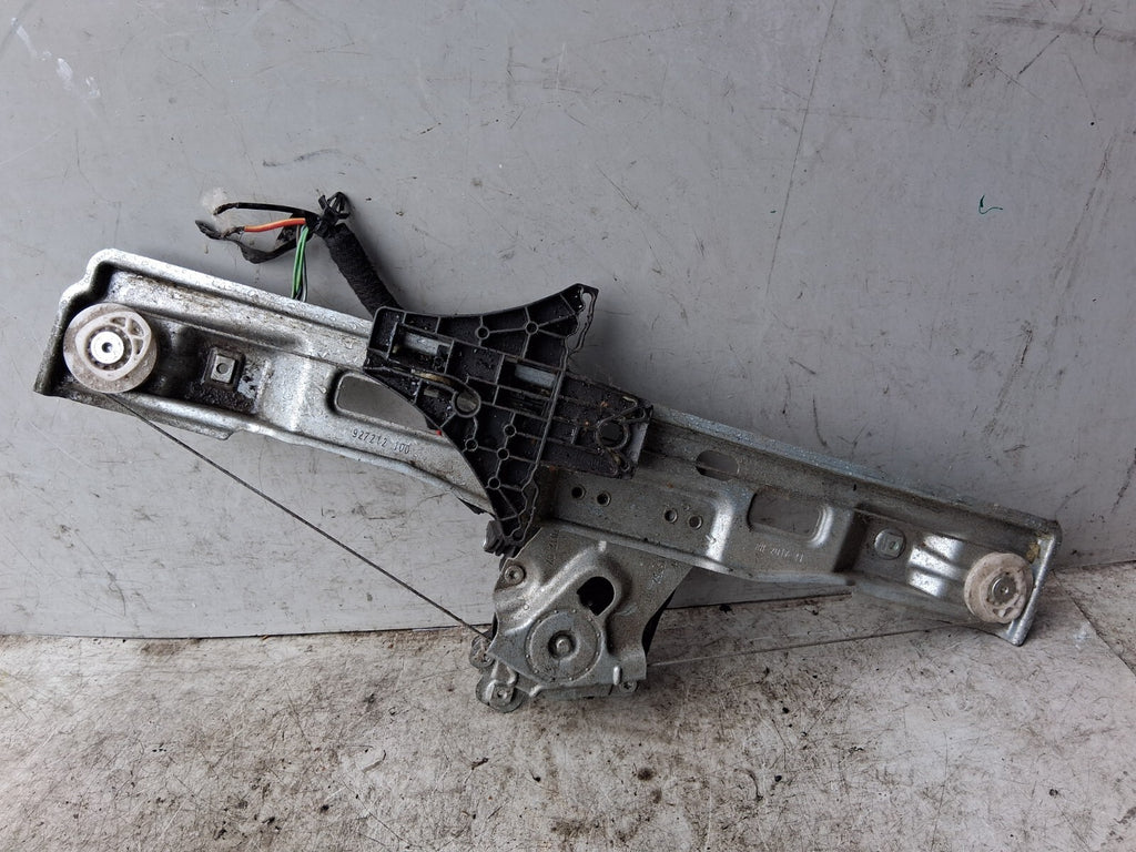 2017 ZAFIRA C TOURER OSR PASSENGER SIDE REAR WINDOW MOTOR & REGULATOR 13260142