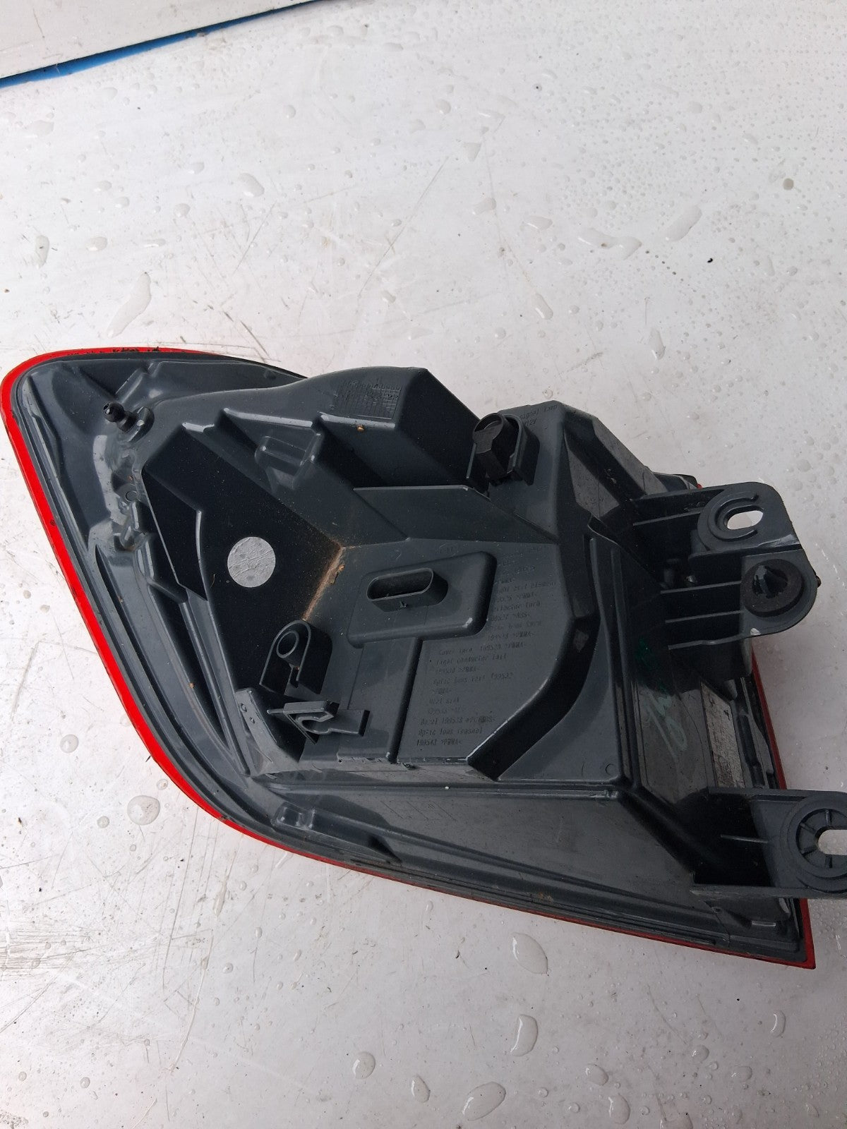 2015 BMW 3 SERIE F30 ESTATE NSR PASSENGER SIDE REAR OUTER TAIL LIGHT H4736911806