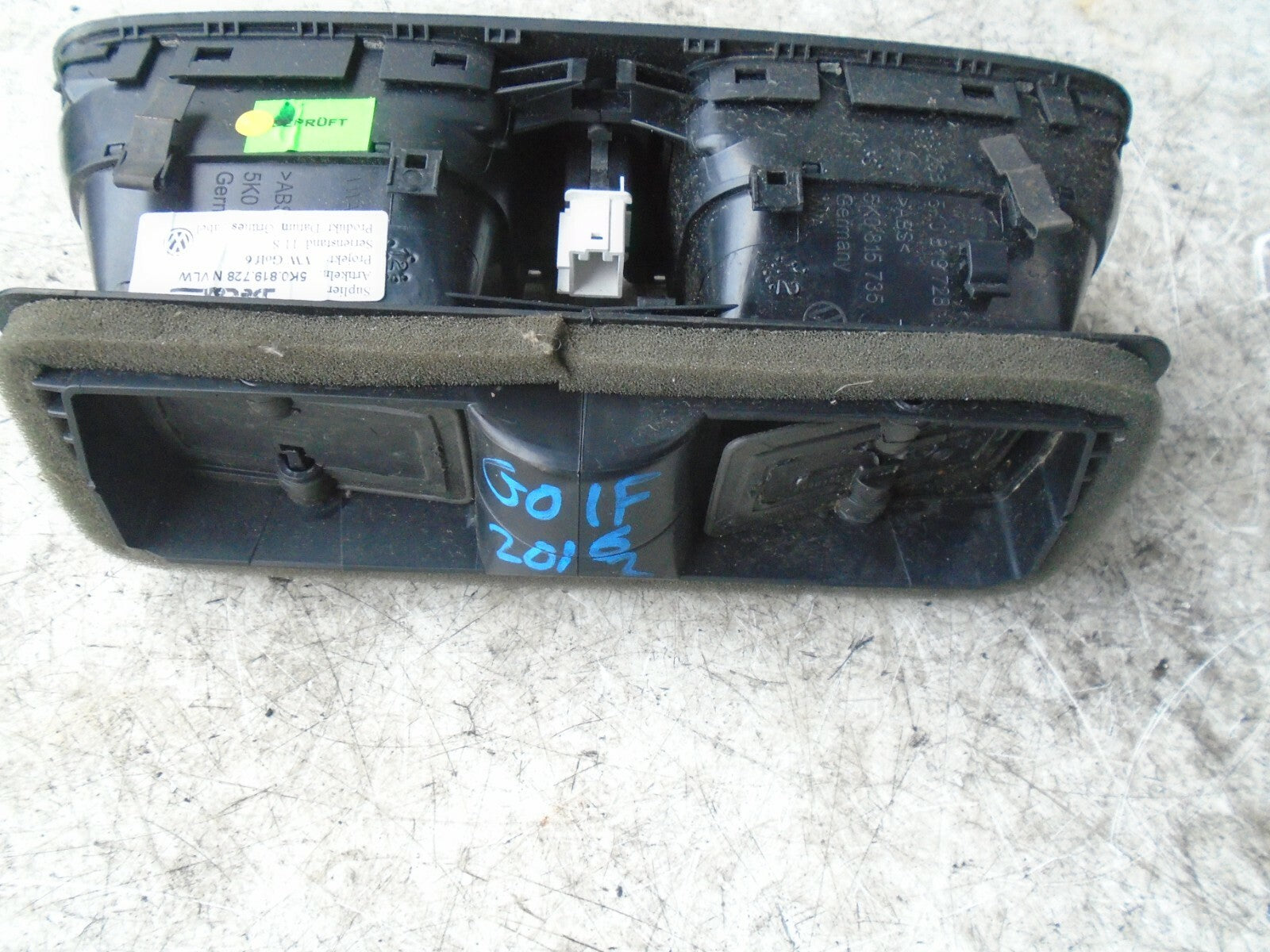 VOLKSWAGEN GOLF 2012 MK6 CENTRE DASHBOARD AIR VENTS 5K0819728
