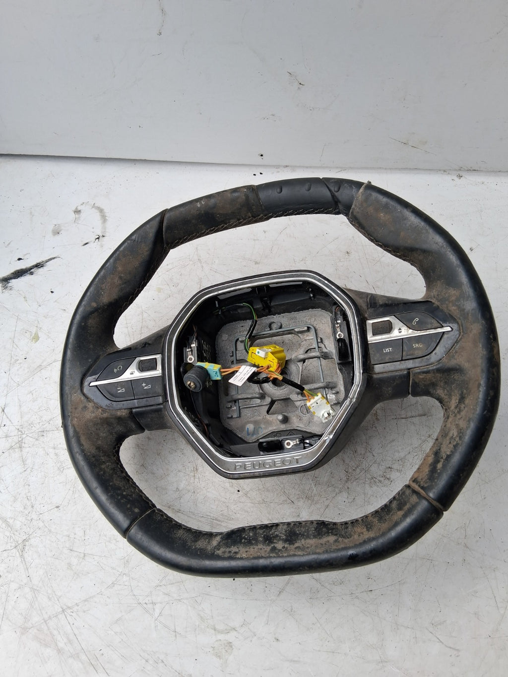 2012 PEUGEOT 3008 MULTIFUNCTION STEERING WHEEL 34241640A