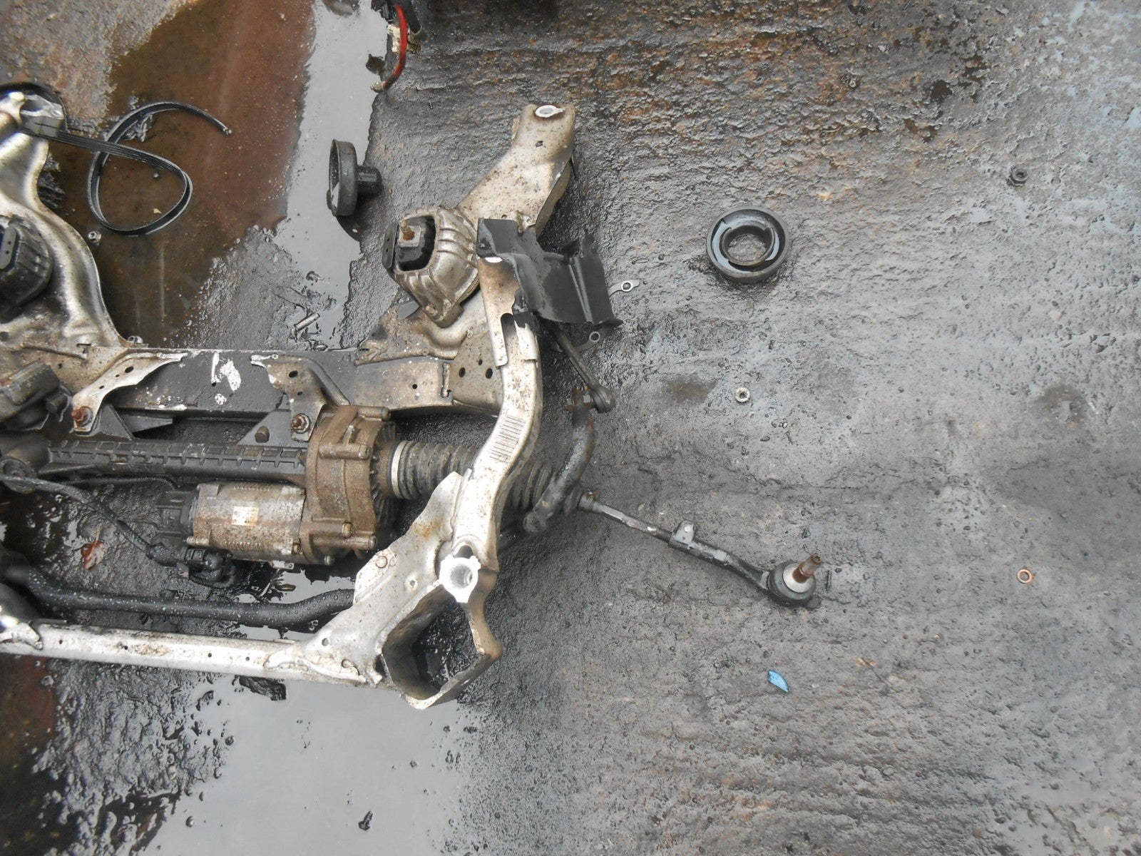 BMW 1 SERIES E87 2007 118d FRONT CRADLE SUB FRAME & STEERING RACK