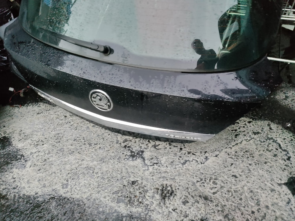 VAUXHALL ASTRA H 2008 5 DOOR REAR COMPLETE TAILGATE BOOTLID BLACK