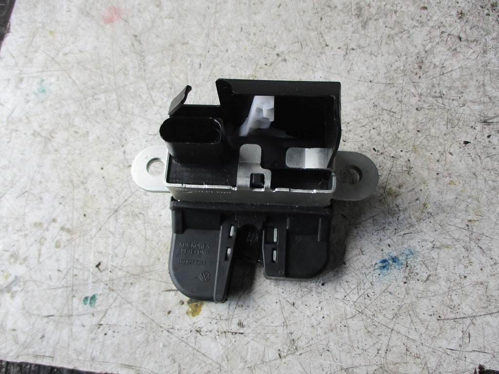 VW VOLKSWAGEN 2020 UP TAILGATE LOCK MECHANISM 1S0827505E