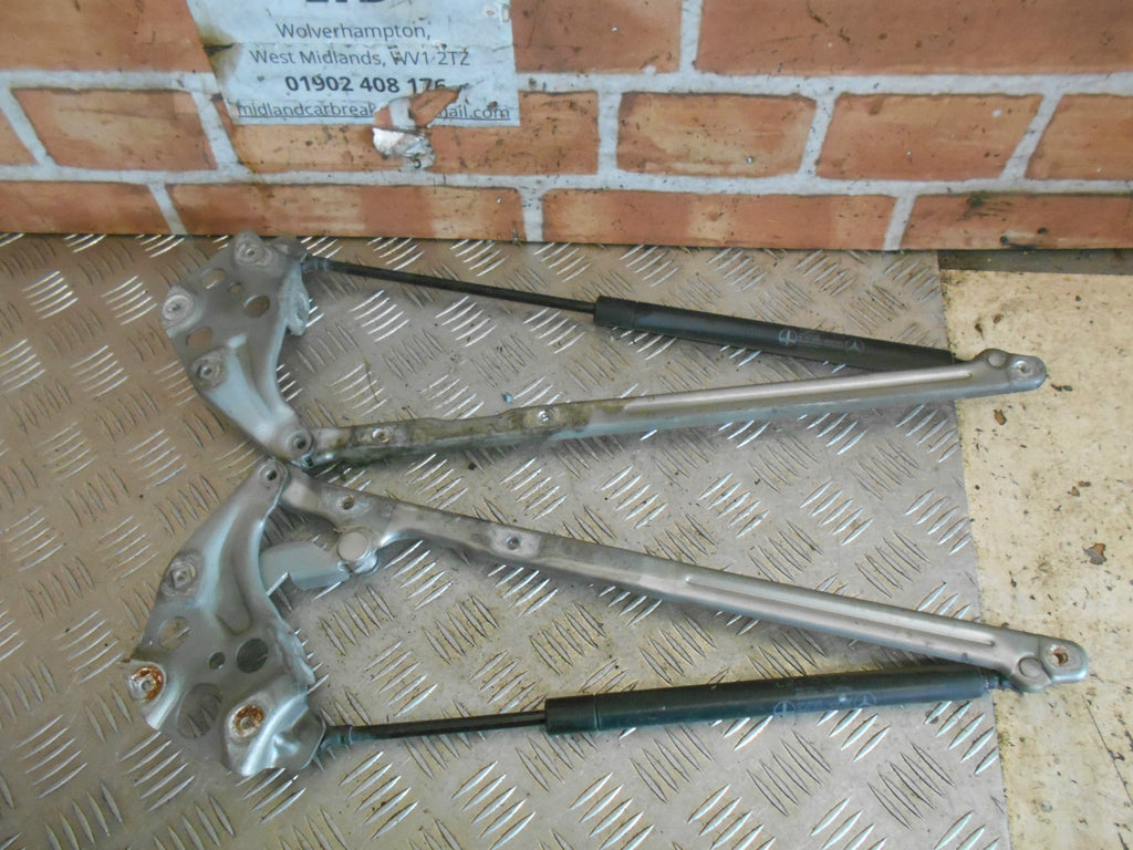 MERCEDES E CLASS W210 1998 OSF NSF DRIVER PASSENGER SIDE BONNET HINGES STRUTS