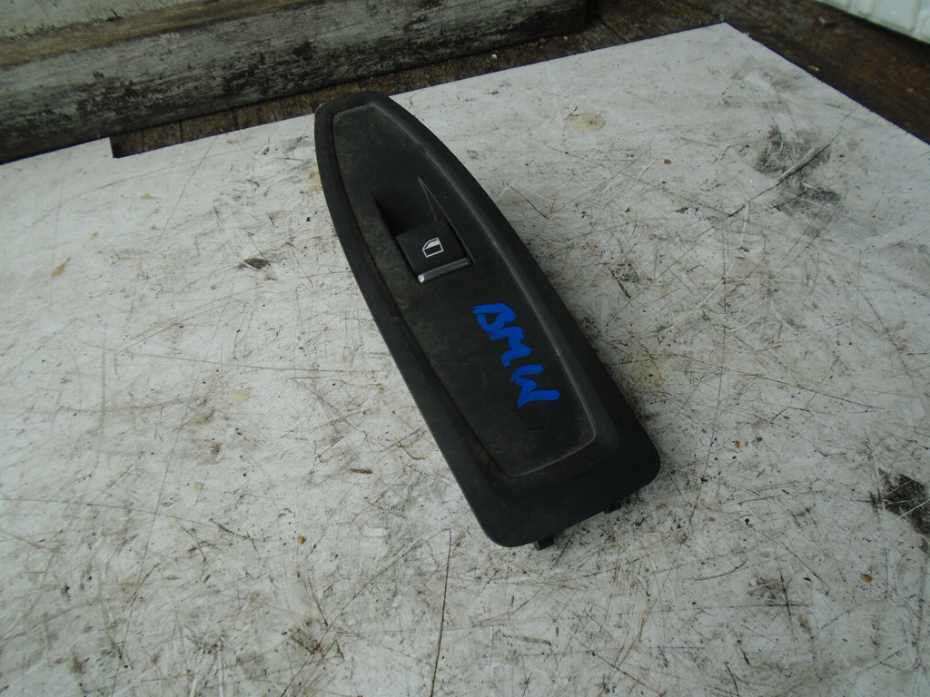 BMW 1 SERIES 116D F20 2018 NSF PASSENGER SIDE FRONT WINDOW SWITCH 9208107