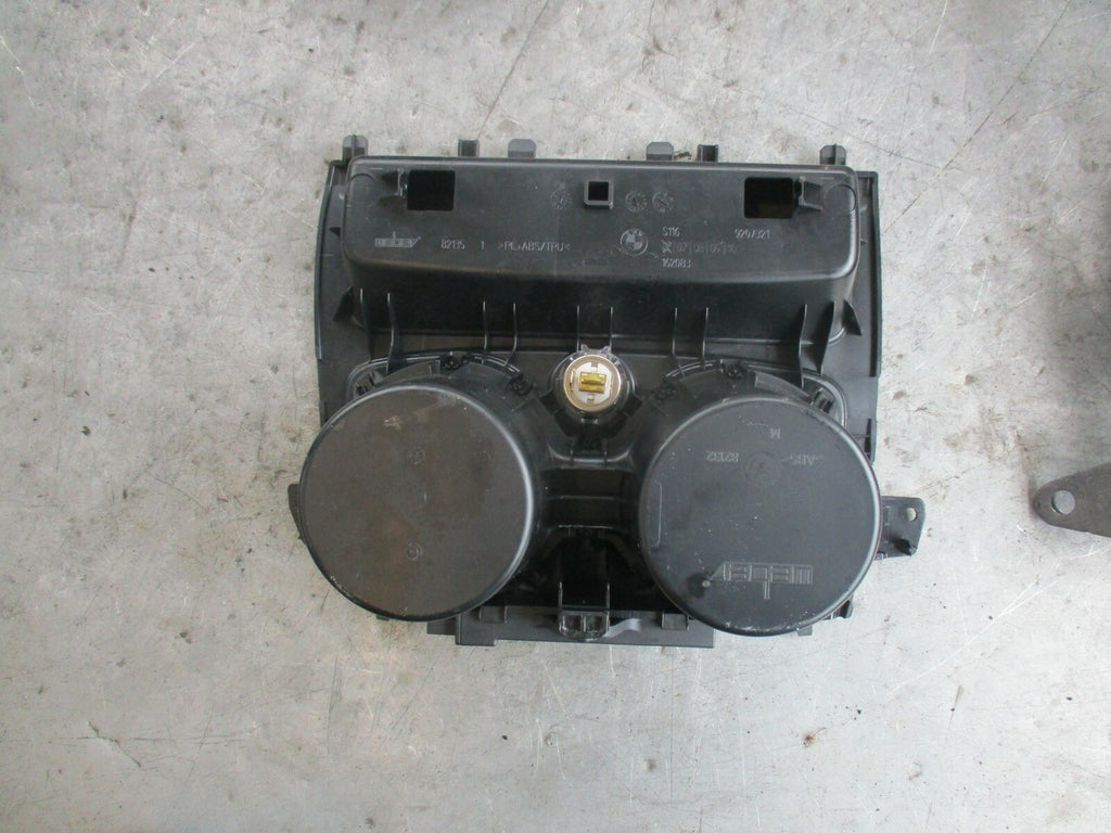 BMW 1 SERIES F20 F21 CENTRE CONSOLE AMP SOCKET & CUP HOLDERS 9207321 9220832