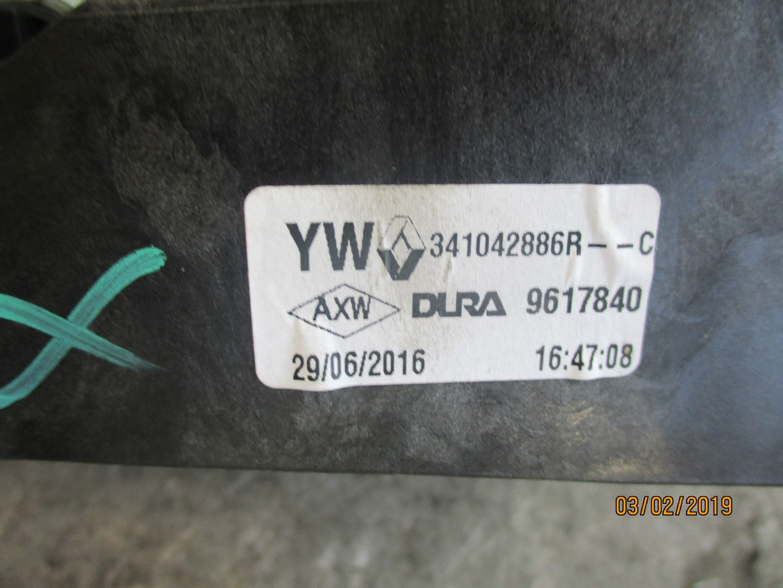 RENAULT KADJAR 2016 GEAR STICK & KNOB 6 SPEED 341042886R