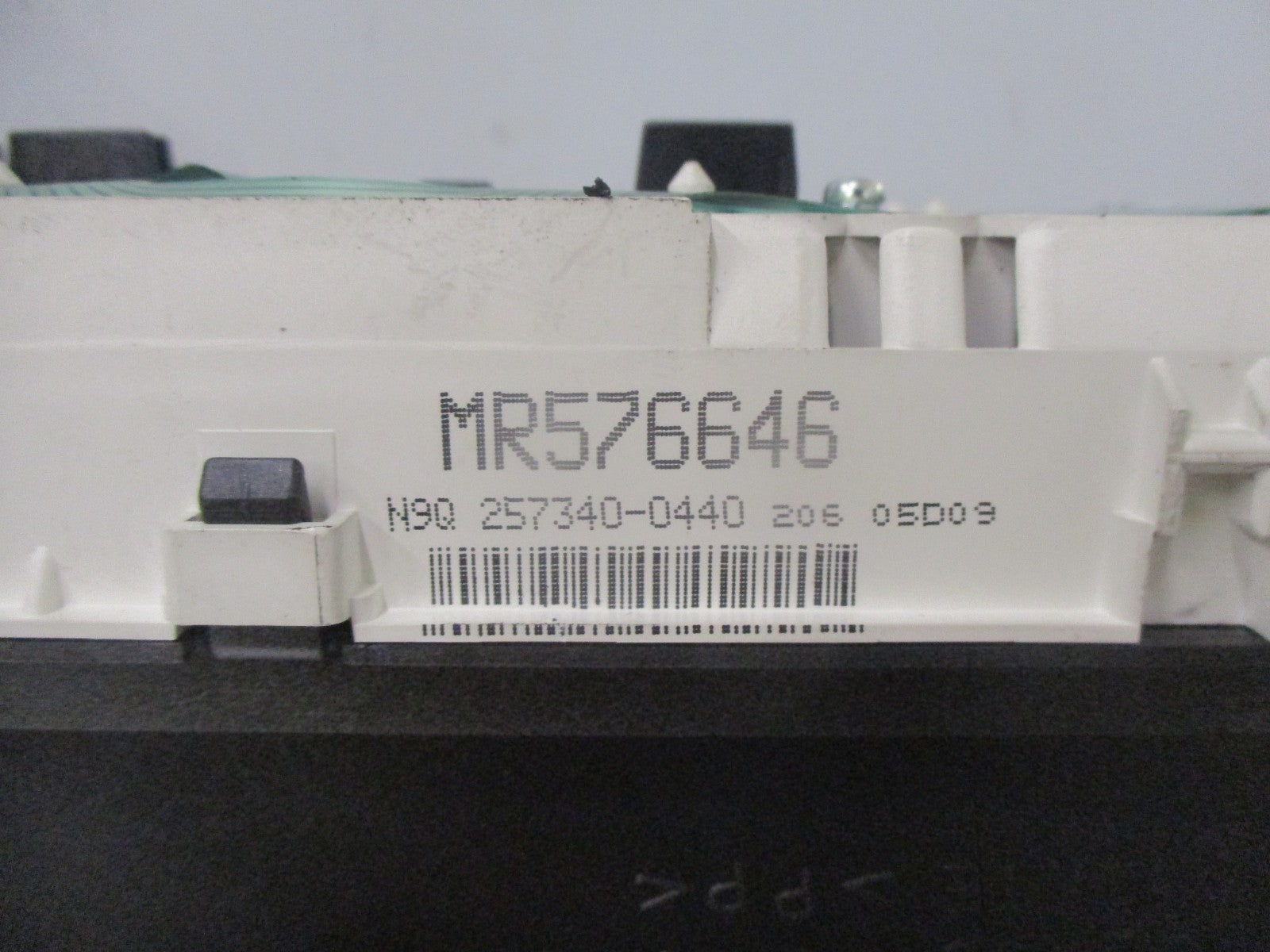 MITSUBISHI SHOGUN PININ 18 GDI SPEEDO METER INSTRUMENT CLOCKS MR576646