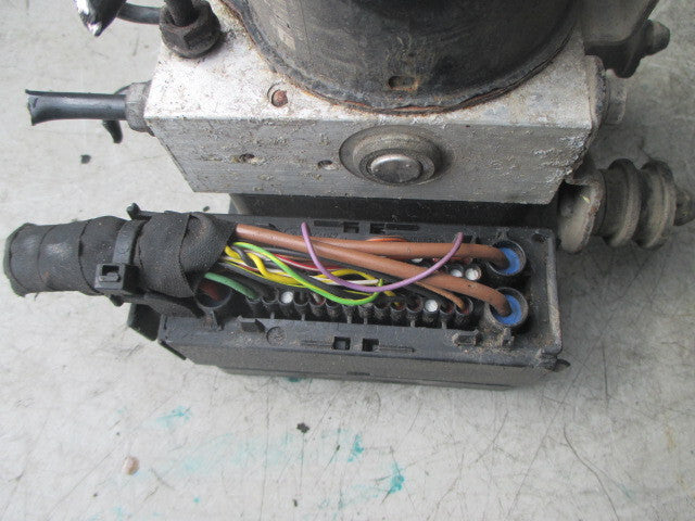 AUDI A3 2006 TYPE 8P ABS PUMP CONTROL MODULE 1K0907379AC