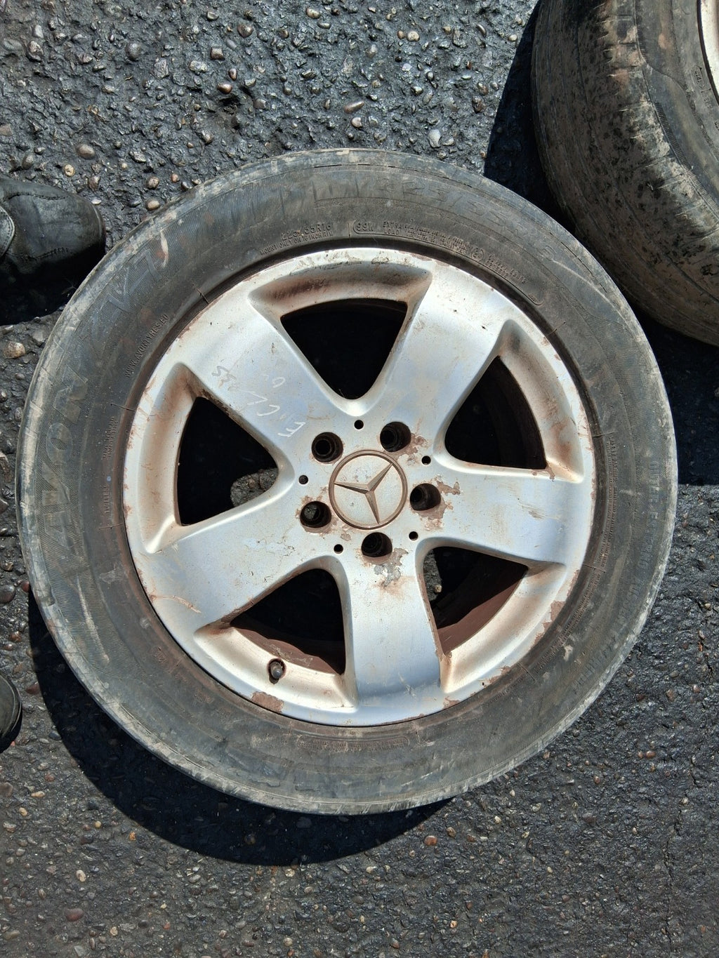 2004 MERCEDES BENZ E CLASS W211 16 INCH ALLOY WHEEL WITH TYRE 225/55R16