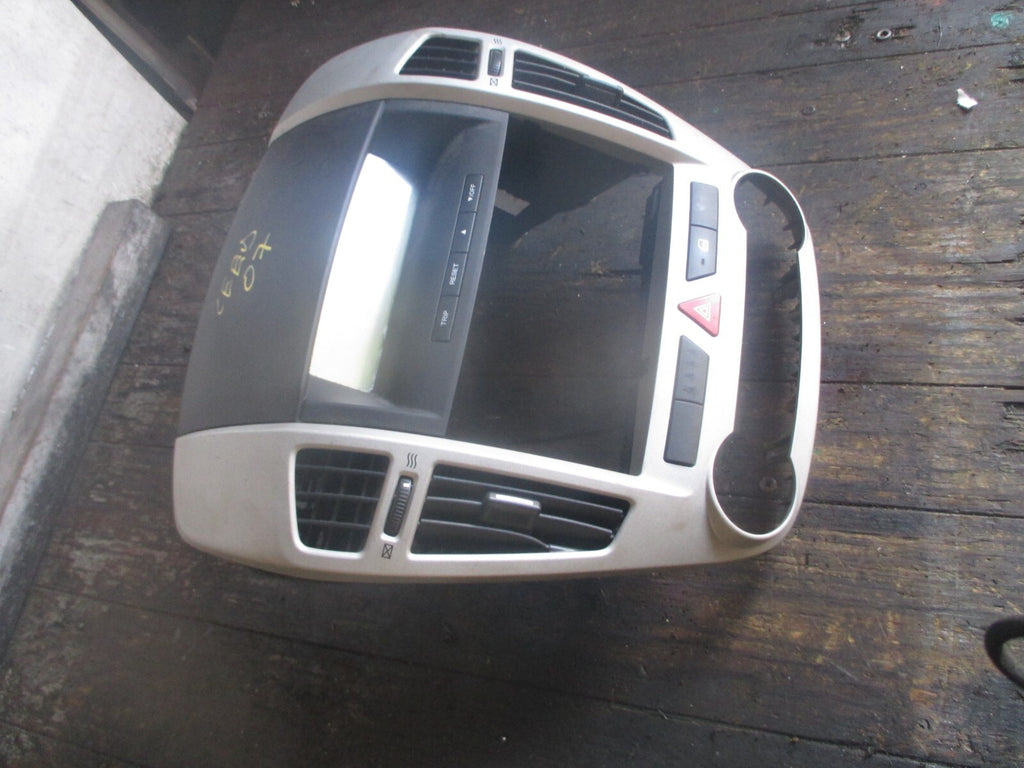 KIA CEED 2007 STEREO SURROUND TRIM AIR VENTS