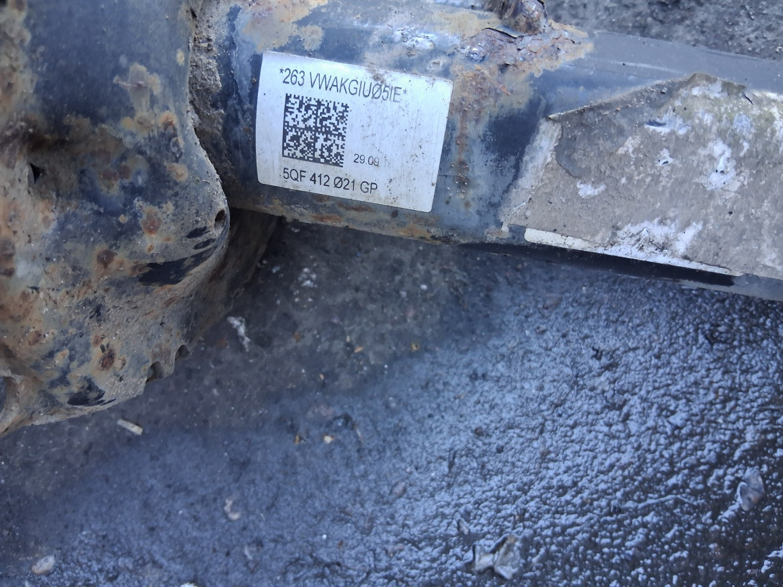 2023 VOLKSWAGEN TIGUAN 2.0 DIESEL OSF DRIVER SIDE RIGHT SHOCK ABSROBER 5QF412021