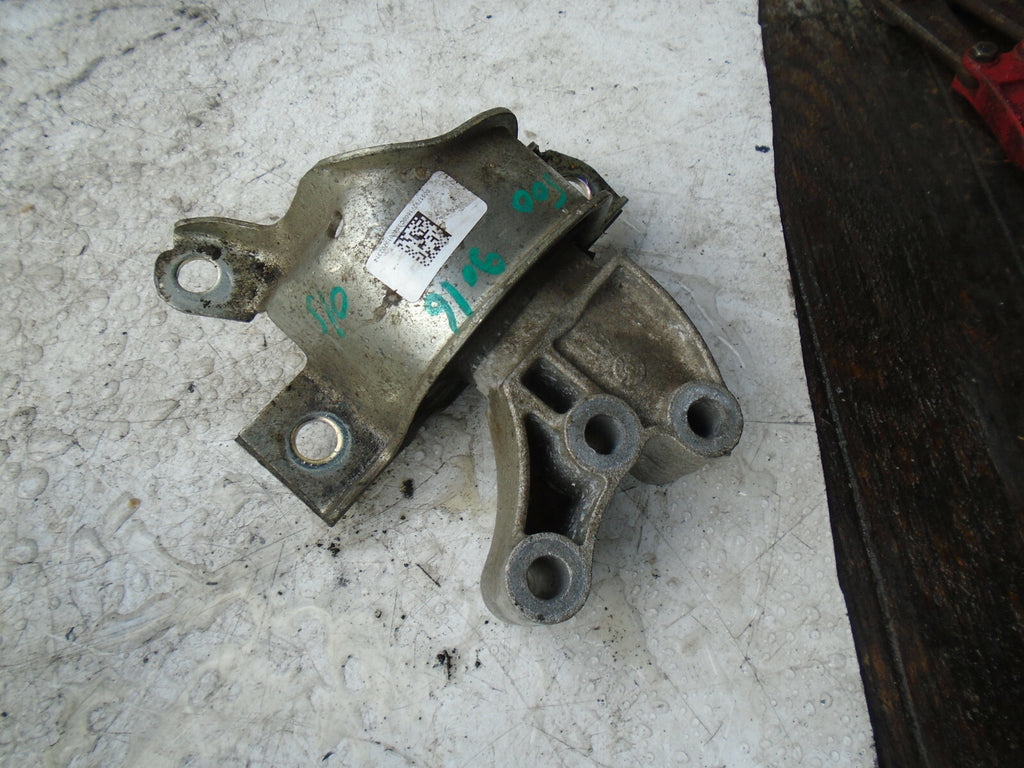 FIAT 500 2016 1.2 PETROL OS DRIVER SIDE ENGINE MOUNT