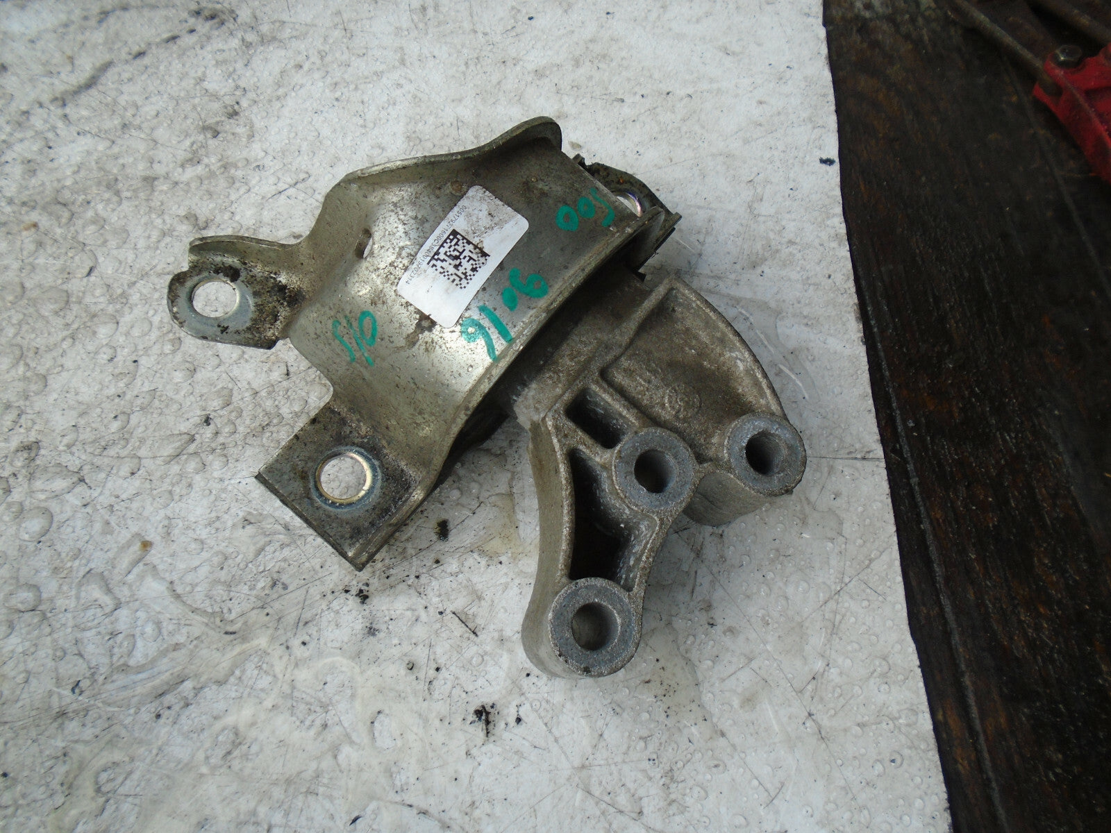 FIAT 500 2016 1.2 PETROL OS DRIVER SIDE ENGINE MOUNT