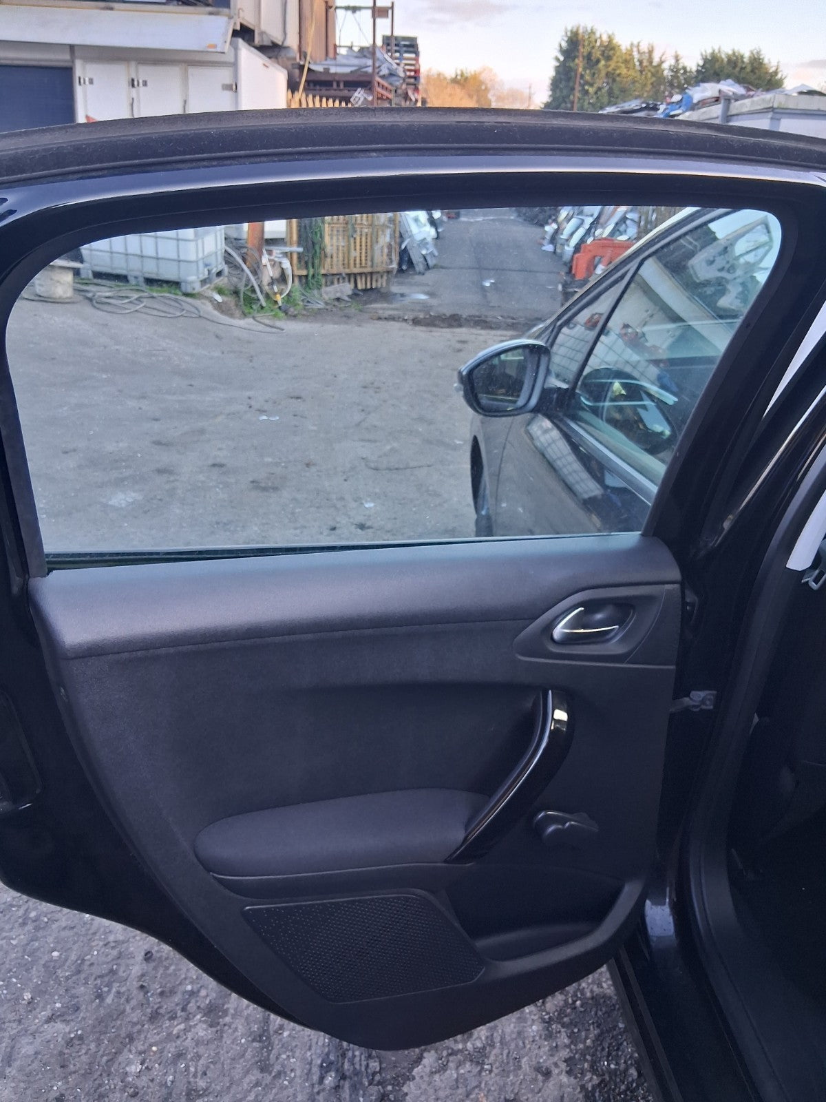 2014 PEUGEOT 208 NSR PASSENGER SIDE REAR LEFT COMPLETE DOOR PEARL BLACK KTV