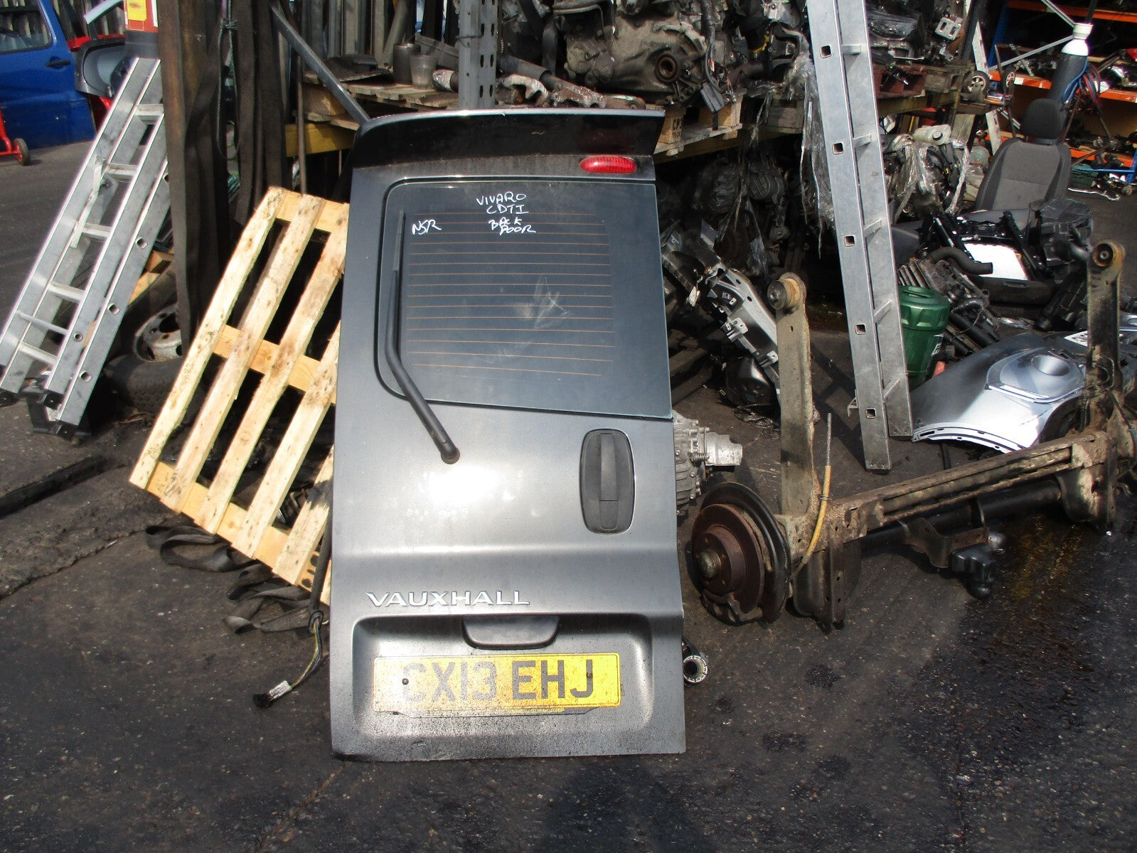 VAUXHALL VIVARO 2013 NSR PASSENGER SIDE REAR COMPLETE DOOR BLACK