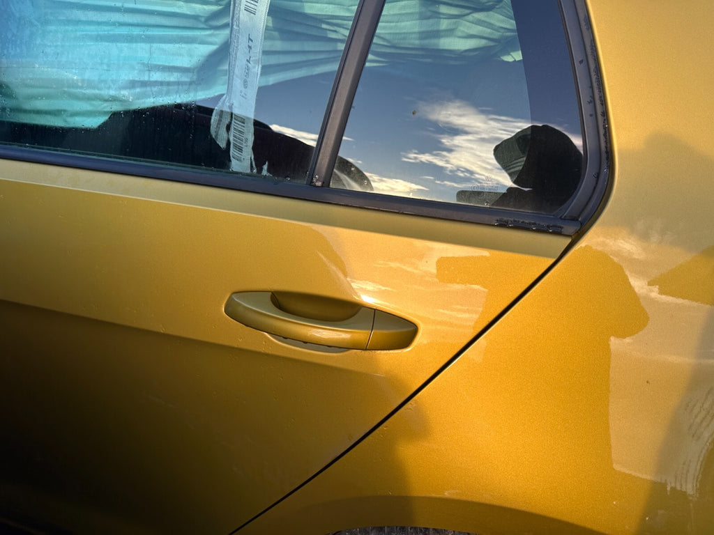 2018 VW VOLKSWAGEN GOLF MK7 NSR PASSENGER SIDE REAR DOOR HANDLE YELLOW LR1X