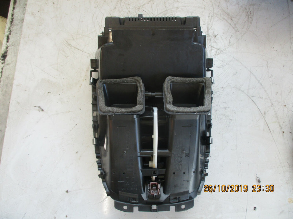 PEUGEOT 207 2009 CENTRE DASH AIR VENTS TRIM & HAZARD SWITCH 9650068177