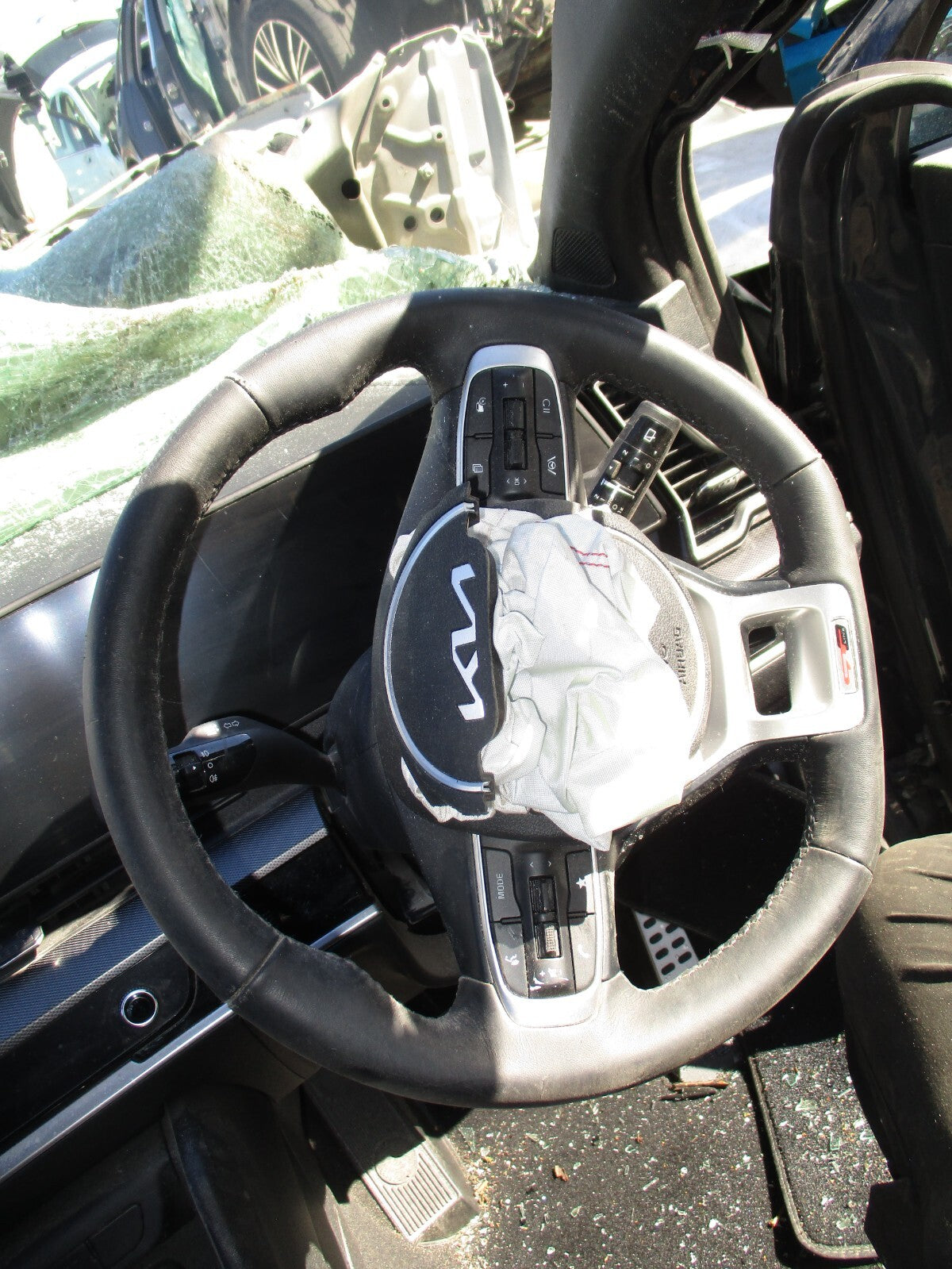 2023 KIA SPORTAGE MK5 GT LINE 3 SPOKE MULTIFUNCTION LEATHER STEERING WHEEL
