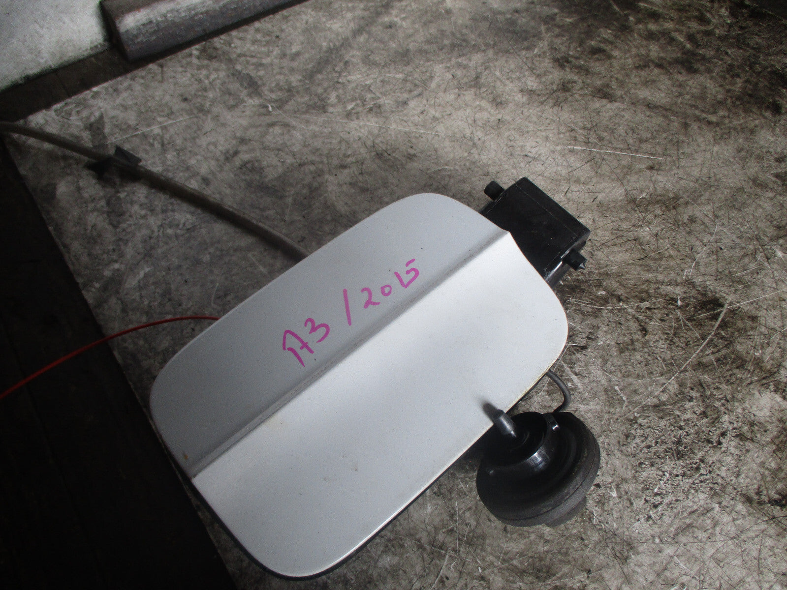 AUDI A3 2015 FULE FILLER FLAP COVER 8V4809906