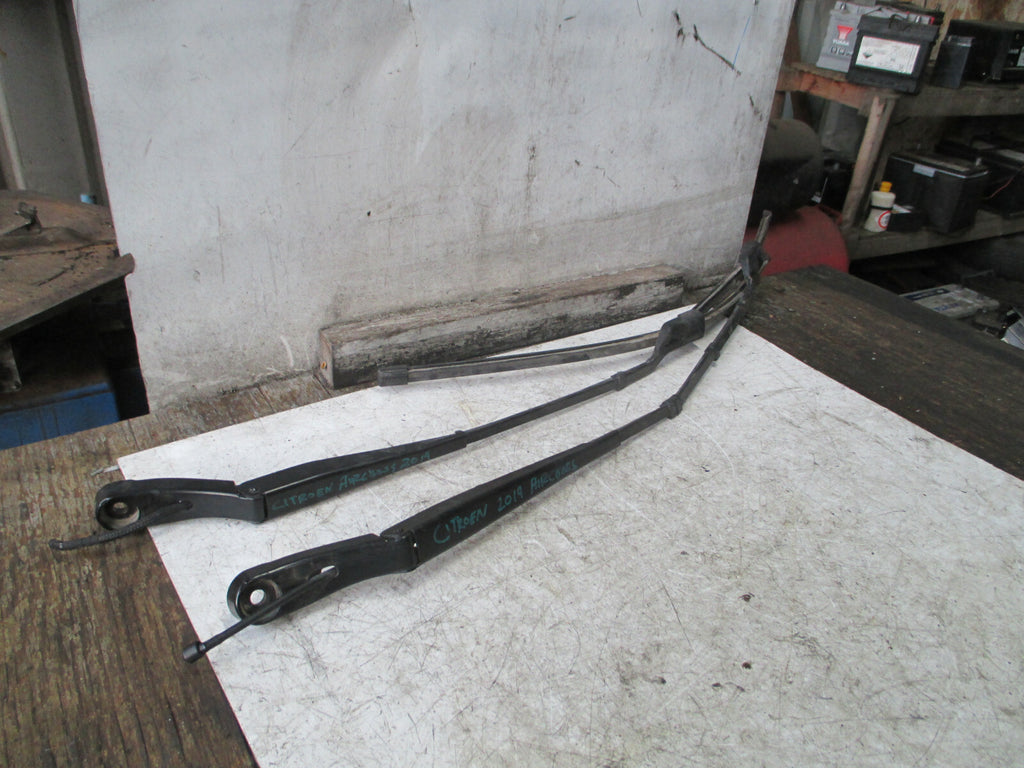 CITROEN C5 AIRCROSS 2019 FRONT WINDSCREEN WIPER ARM BLADE