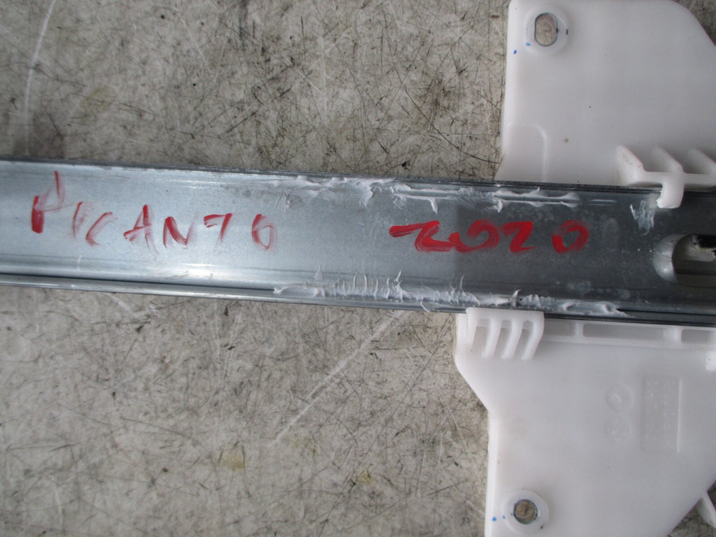 KIA PICANTO MK3 2020 NSF PASSENGER FRONT SIDE WINDOW MOTOR REGULATOR