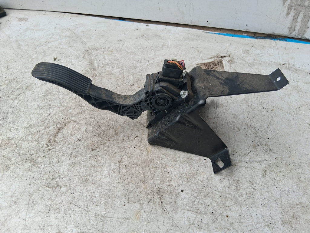 2021 MERCEDES SPRINTER W907 THROTTLE PEDAL A9073010200