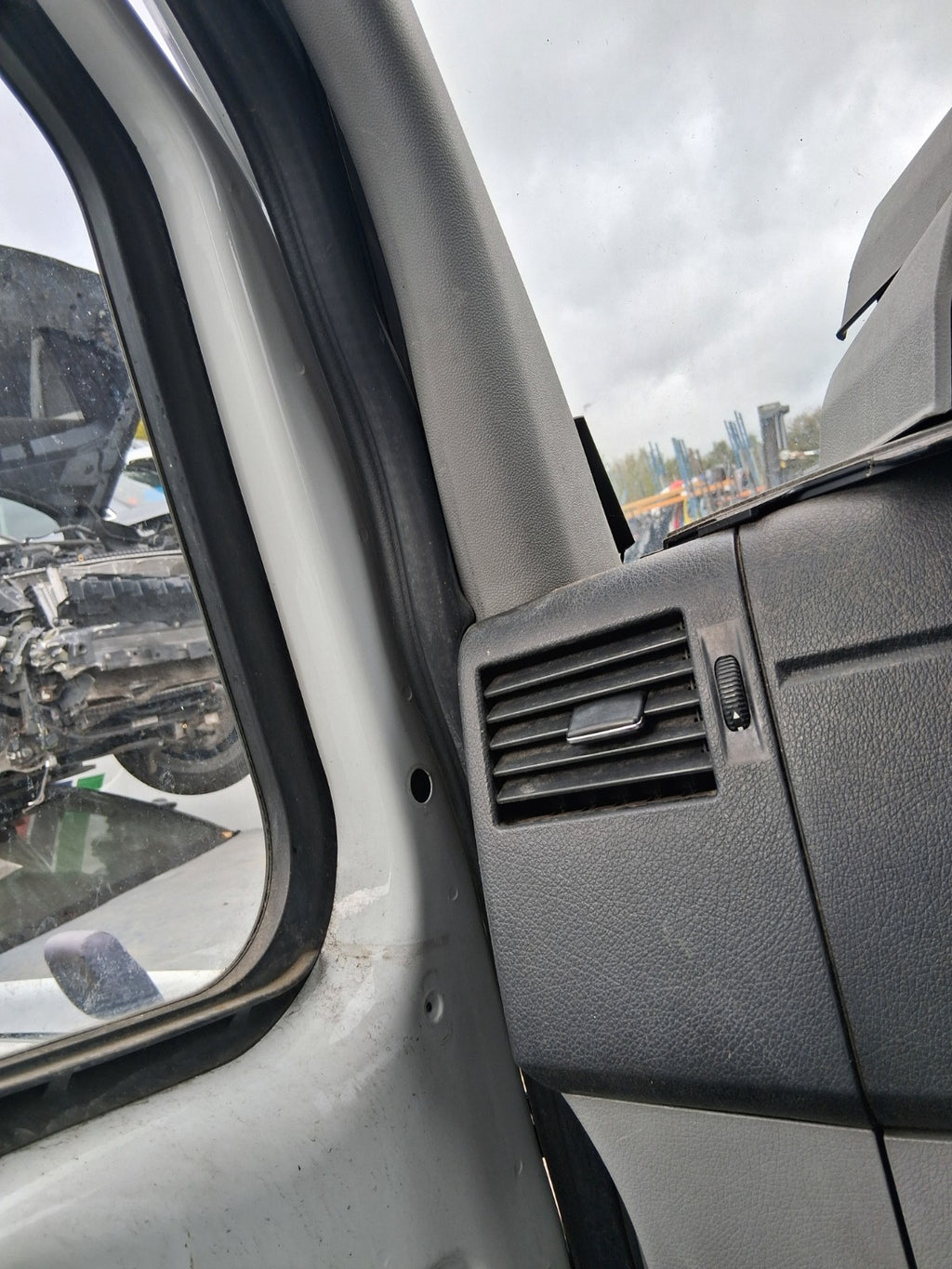 2016 MERCEDES SPRINTER MK2 W906 NSF PASSENGER SIDE FRONT LEFT AIR VENT