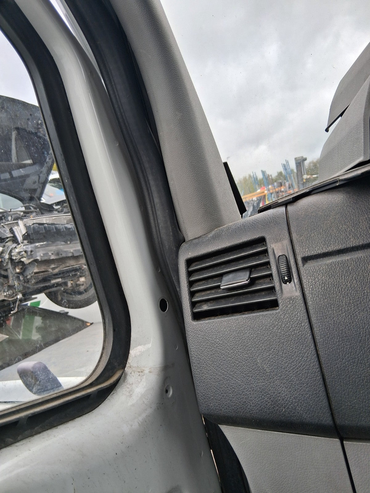 2016 MERCEDES SPRINTER MK2 W906 NSF PASSENGER SIDE FRONT LEFT AIR VENT