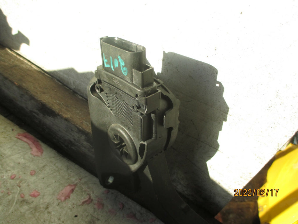 FORD ECOSPORT 2016 THROTTLE ACCELERATOR PEDAL 8V219F836A3B