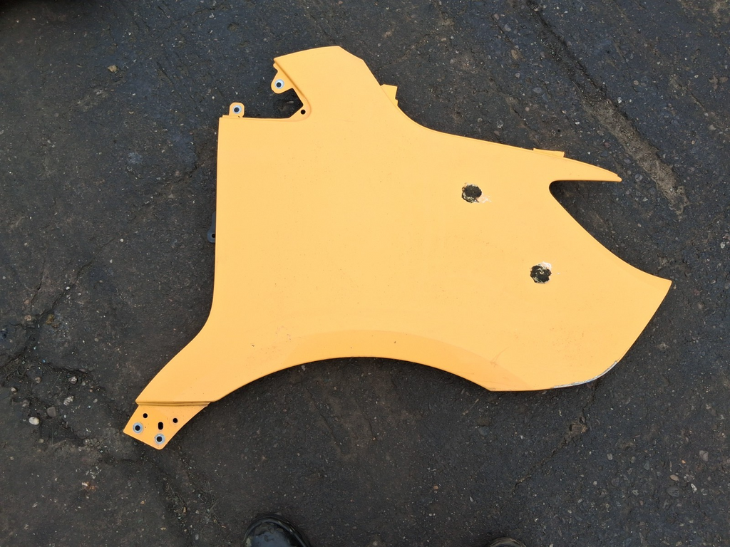 2019 MERCEDES SPRINTER W907 OSF DRIVER SIDE FRONT RIGHT WING PANEL ORANGE