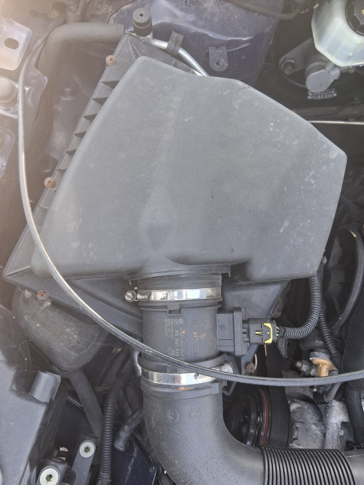 2013 VAUXHALL ASTRA J ESTATE 1.7 DIESEL AIR FILTER BOX HOUSING BOX