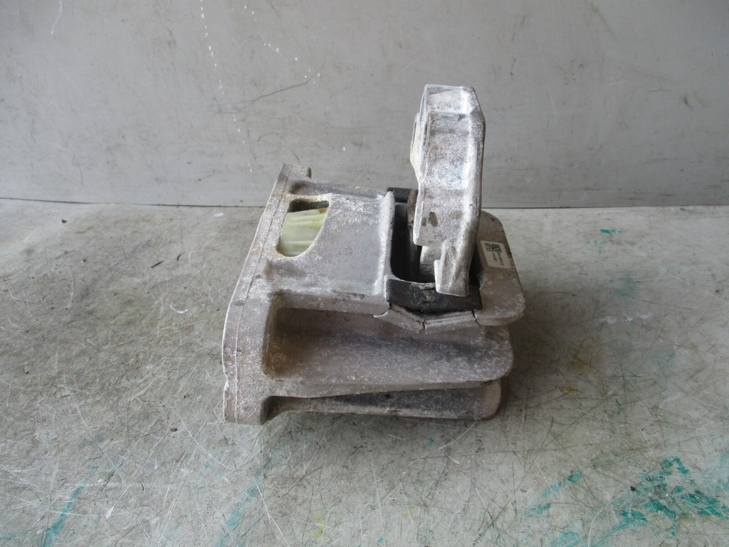 2019 FORD TRANSIT FRONT RIGHT ENGINE MOUNT GK21-6F012-CC