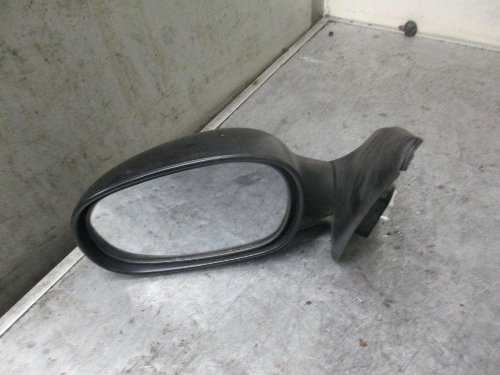 DAEWOO LANOS 2000 NS PASSENGER SIDE ELECTRIC WING MIRROR BLACK