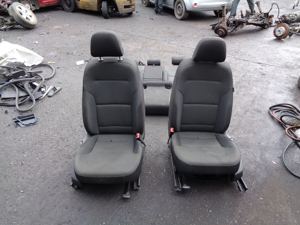 VW VOLKSWAGEN GOLF MK7 2015 COMPLETE FRONT AND REAR INTERIOR SEATS