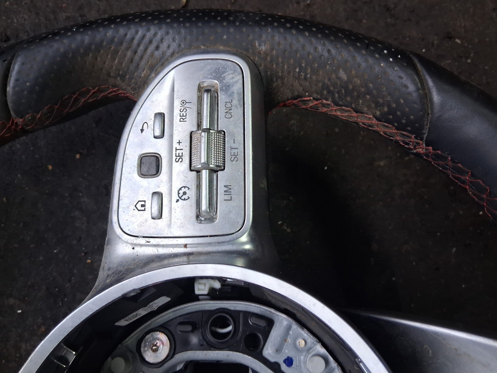 2021 MERCEDES A CLASS V177 MULTIFUNCTIONAL STEERING WHEEL A0050004599