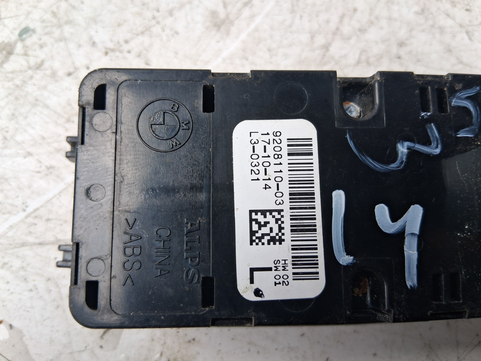2014 BMW 3 SERIES F30 OSF DRIVER SIDE FRONT RIGHT WINDOW SWITCH 9208110