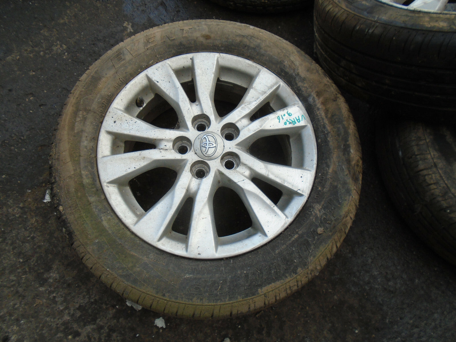 TOYOTA VERSO 2016 15 INCH SINGLE ALLOY WHEEL WITH TYRE 185/65R15 REF 3