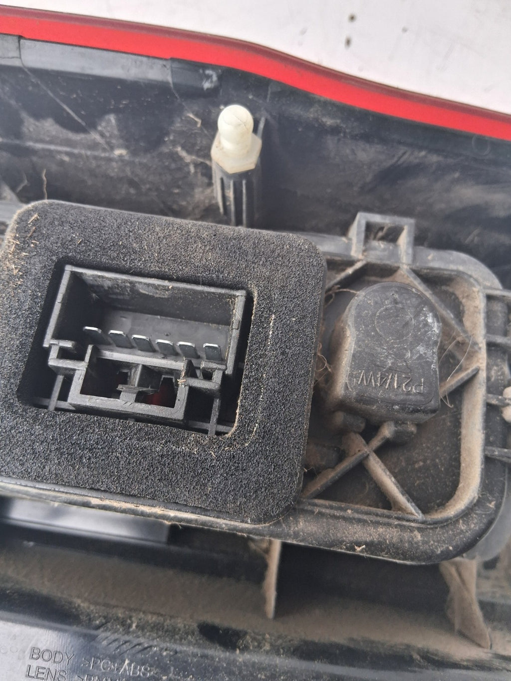 2016 FIAT FIORINO NSR NEAR LEFT PASSENGER SIDE REAR TAIL LIGHT 01391433080E