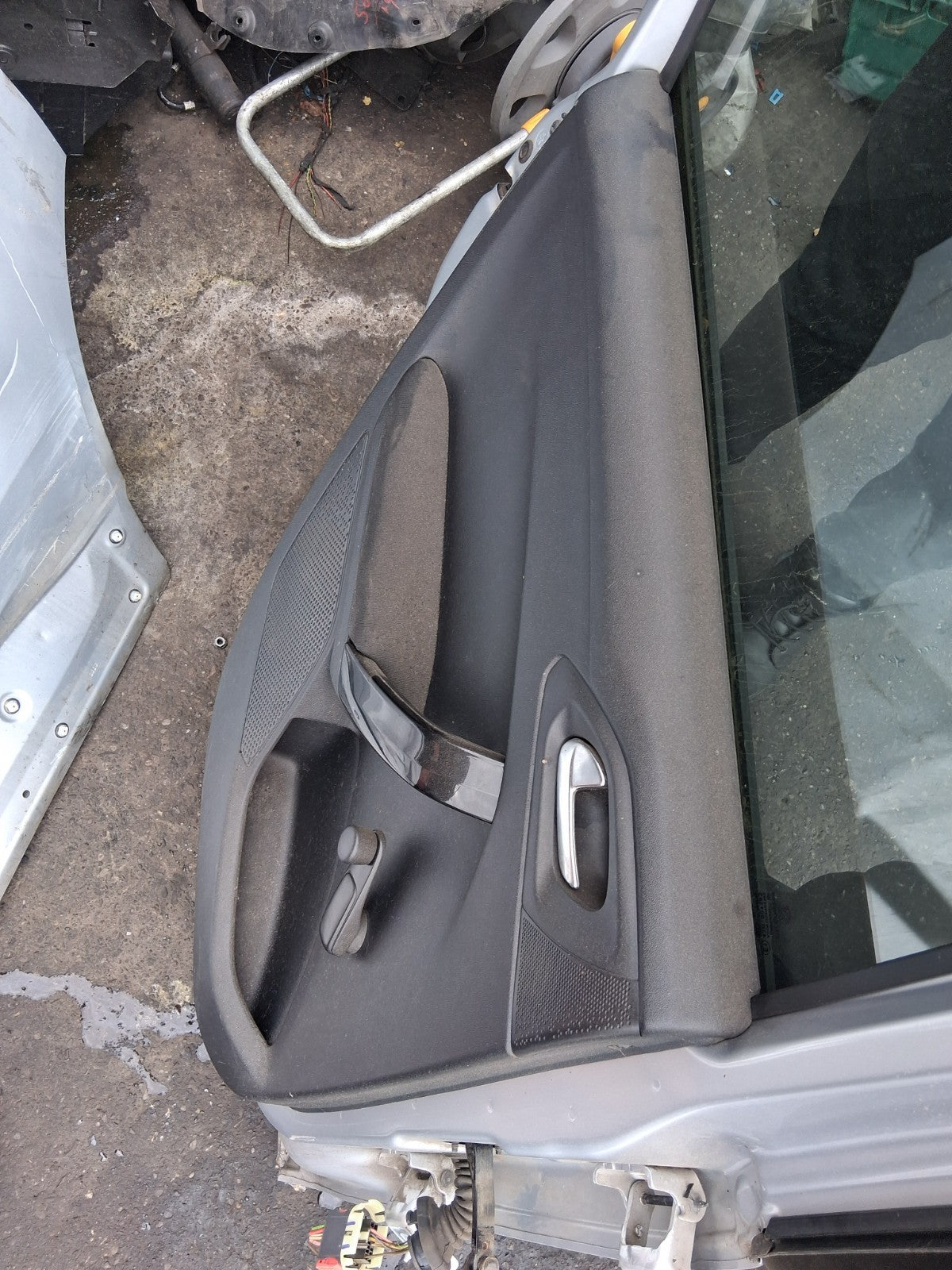 2012 PEUGEOT 208 NSR PASSENGER SIDE REAR LEFT COMPLETE DOOR SILVER