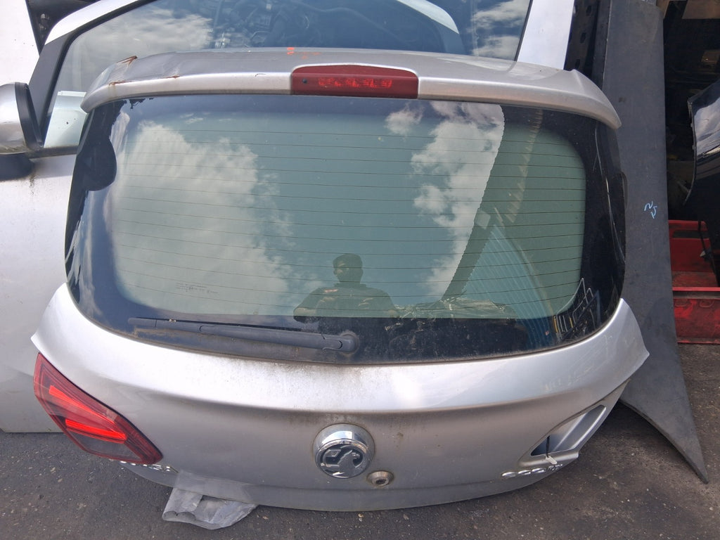 2017 VAUXHALL CORSA E 3 DOOR BARE TAILGATE BOOTLID SOVEREIGN SILVER METALLIC 176