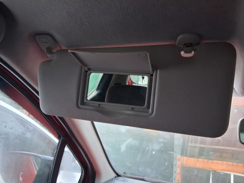 2013 RENAULT CLIO X98 MK4 NSF PASSENGER SIDE FRONT LEFT SUN VISOR SHADE