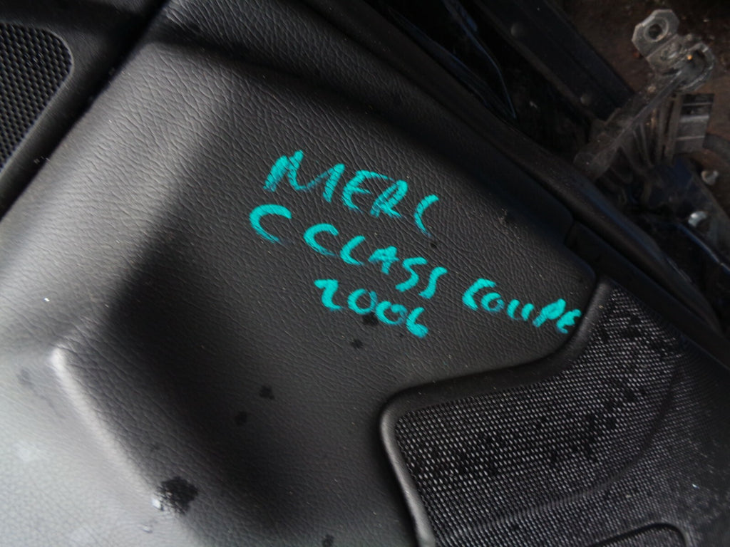 MERCEDES BENZ C-CLASS COUPE DOOR 2006 NS PASSENGER SIDE DOOR DAMAGED
