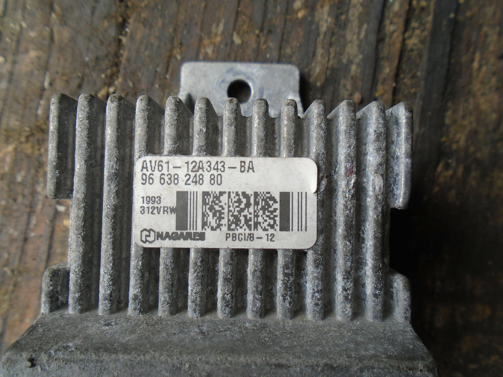 JAGUAR XF FACELIFT 2013 GLOW PLUG RELAY CONTROL AV6112A343BA