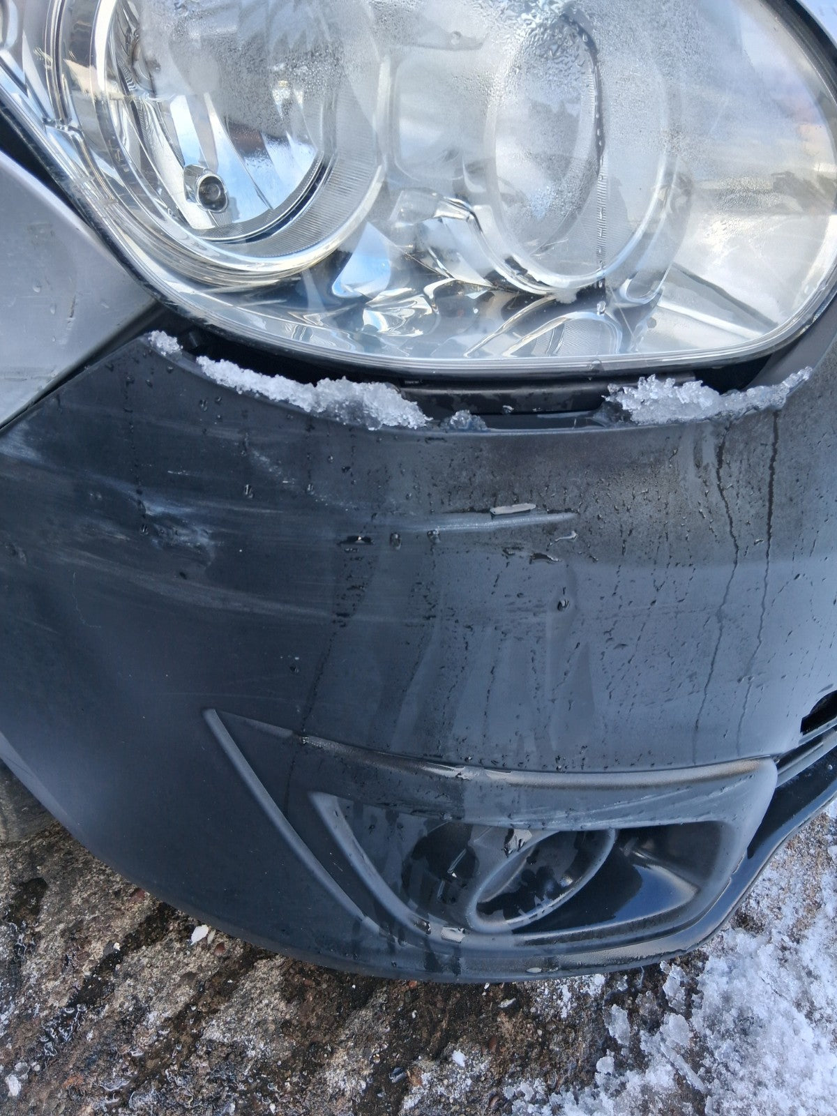 2015 VAUXHALL COMBO D COMPLETE FRONT BUMPER WITH GRILL  & CHROME GRILLE BADGE